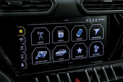 2022 Lamborghini Urus   - Photo 35 - Joliet, IL 60435