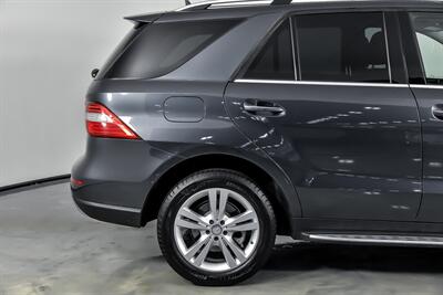 2015 Mercedes-Benz ML 350 4MATIC   - Photo 13 - Joliet, IL 60435