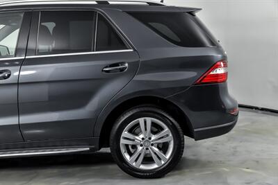 2015 Mercedes-Benz ML 350 4MATIC   - Photo 9 - Joliet, IL 60435