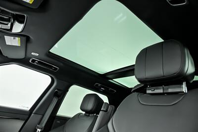 2025 Land Rover Range Rover Sport P460e Dynamic SE - Photo 24 - Joliet, IL 60435