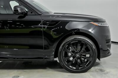 2025 Land Rover Range Rover Sport P460e Dynamic SE - Photo 15 - Joliet, IL 60435