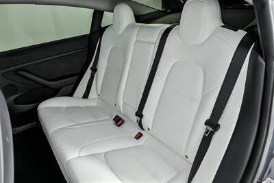 2022 Tesla Model 3   - Photo 23 - Joliet, IL 60435