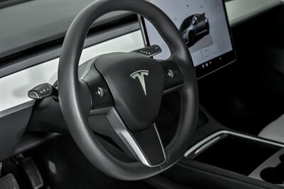 2022 Tesla Model 3   - Photo 24 - Joliet, IL 60435