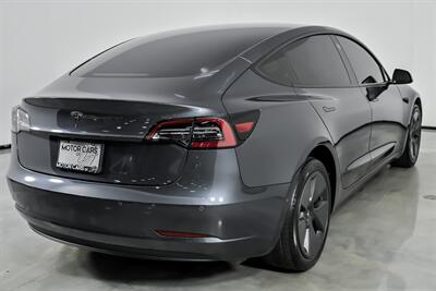 2022 Tesla Model 3   - Photo 12 - Joliet, IL 60435