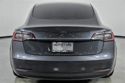2022 Tesla Model 3   - Photo 11 - Joliet, IL 60435