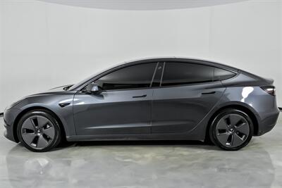 2022 Tesla Model 3   - Photo 8 - Joliet, IL 60435