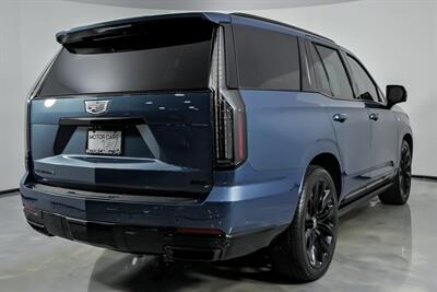 2025 Cadillac Escalade Sport Platinum - Photo 12 - Joliet, IL 60435