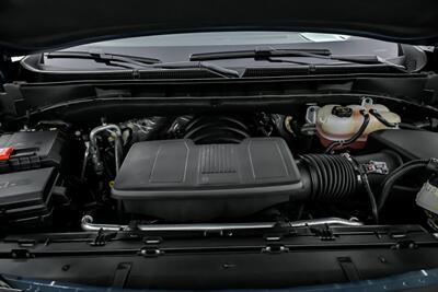 2025 Cadillac Escalade Sport Platinum - Photo 17 - Joliet, IL 60435