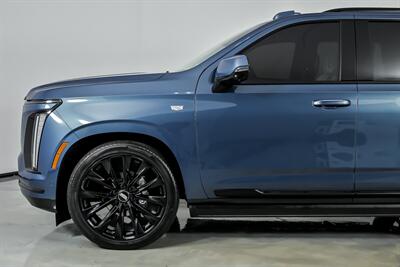 2025 Cadillac Escalade Sport Platinum - Photo 7 - Joliet, IL 60435