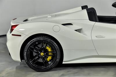 2018 Ferrari 488 Spider   - Photo 13 - Joliet, IL 60435