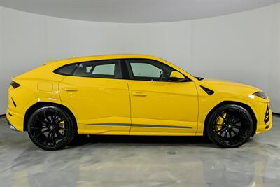 2022 Lamborghini Urus   - Photo 14 - Joliet, IL 60435