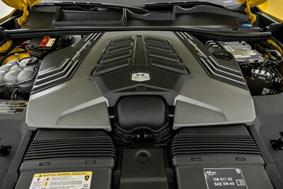 2022 Lamborghini Urus   - Photo 17 - Joliet, IL 60435
