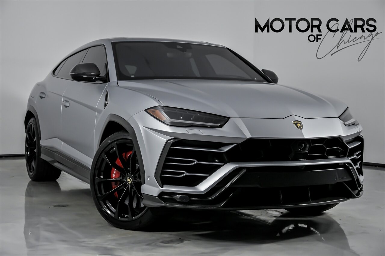 2022 Lamborghini Urus Base's photo