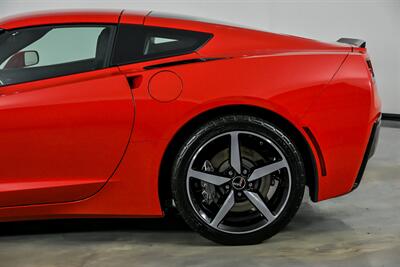 2015 Chevrolet Corvette Stingray   - Photo 9 - Joliet, IL 60435