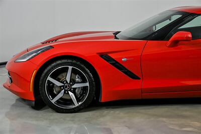 2015 Chevrolet Corvette Stingray   - Photo 7 - Joliet, IL 60435