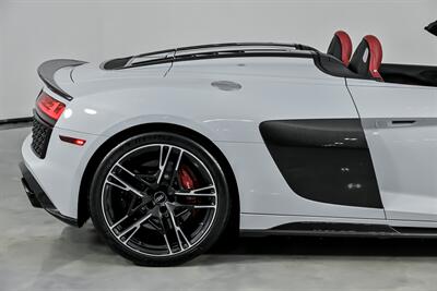 2020 Audi R8 5.2 quattro V10 perform. Spyder   - Photo 13 - Joliet, IL 60435