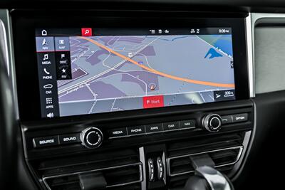 2020 Porsche Macan Turbo   - Photo 34 - Joliet, IL 60435