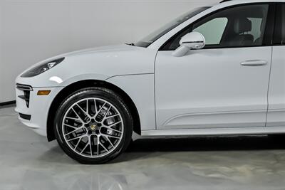 2020 Porsche Macan Turbo   - Photo 7 - Joliet, IL 60435