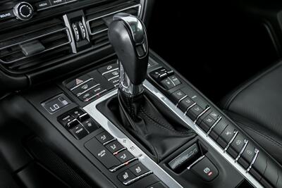 2020 Porsche Macan Turbo   - Photo 39 - Joliet, IL 60435