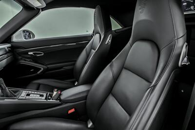 2019 Porsche 911 Turbo S   - Photo 25 - Joliet, IL 60435