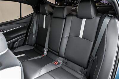 2025 Toyota Camry SE   - Photo 22 - Joliet, IL 60435