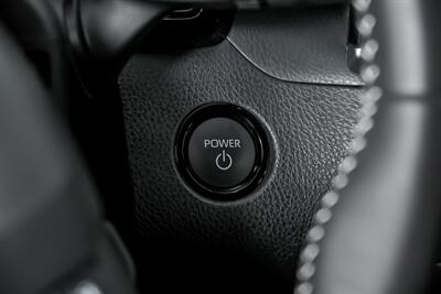 2025 Toyota Camry SE   - Photo 29 - Joliet, IL 60435