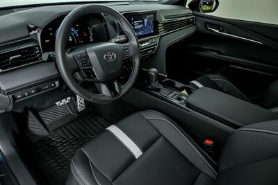 2025 Toyota Camry SE   - Photo 19 - Joliet, IL 60435