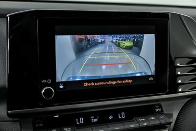 2025 Toyota Camry SE   - Photo 30 - Joliet, IL 60435