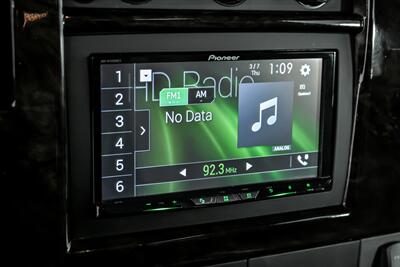 2018 GMC Savana 2500-9 PASSENGER EXPLORER CONVERSION - Photo 29 - Joliet, IL 60435