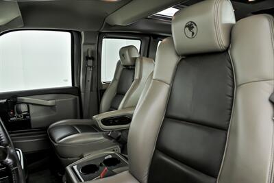 2018 GMC Savana 2500-9 PASSENGER EXPLORER CONVERSION - Photo 23 - Joliet, IL 60435