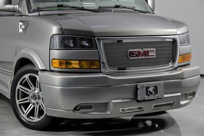 2018 GMC Savana 2500-9 PASSENGER EXPLORER CONVERSION - Photo 3 - Joliet, IL 60435