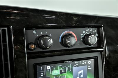 2018 GMC Savana 2500-9 PASSENGER EXPLORER CONVERSION - Photo 28 - Joliet, IL 60435