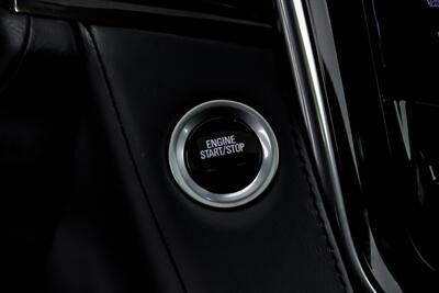 2019 Cadillac Escalade ESV Luxury   - Photo 31 - Joliet, IL 60435