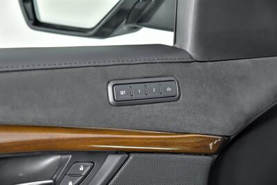 2019 Cadillac Escalade ESV Luxury   - Photo 18 - Joliet, IL 60435