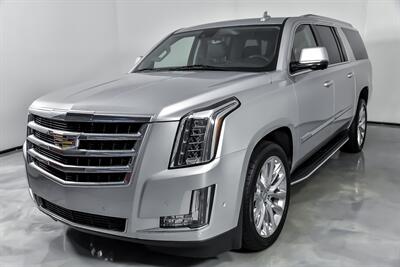2019 Cadillac Escalade ESV Luxury   - Photo 6 - Joliet, IL 60435