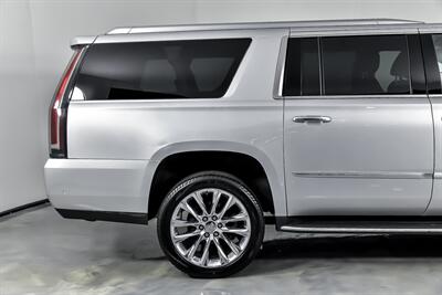 2019 Cadillac Escalade ESV Luxury   - Photo 13 - Joliet, IL 60435