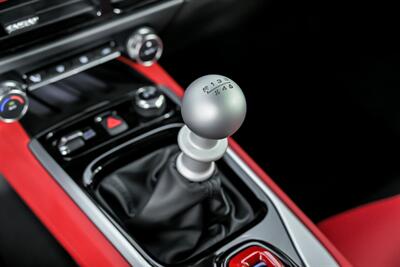 2025 Lotus Emira V6 Base   - Photo 37 - Joliet, IL 60435