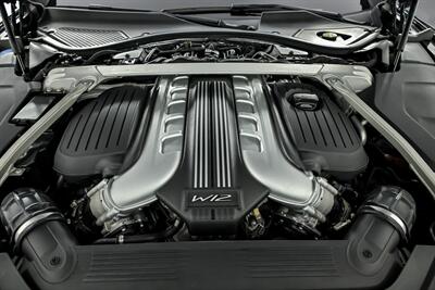 2020 Bentley Flying Spur W12   - Photo 17 - Joliet, IL 60435