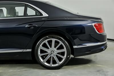 2020 Bentley Flying Spur W12   - Photo 9 - Joliet, IL 60435