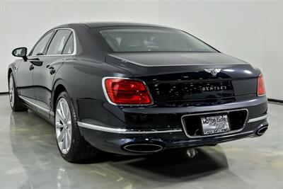 2020 Bentley Flying Spur W12   - Photo 10 - Joliet, IL 60435