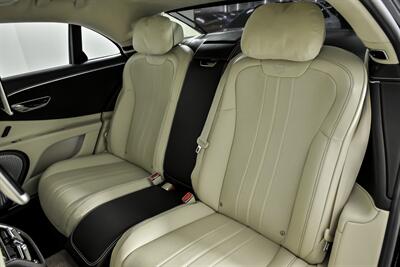 2020 Bentley Flying Spur W12   - Photo 26 - Joliet, IL 60435
