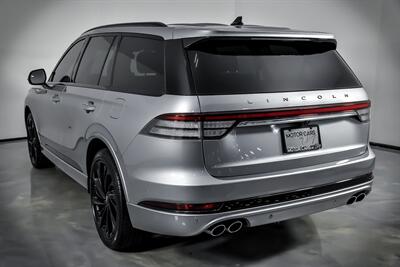 2023 Lincoln Aviator Reserve   - Photo 10 - Joliet, IL 60435