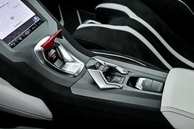 2022 Lamborghini Huracan STO-HUGE $412K MSRP!   - Photo 35 - Joliet, IL 60435
