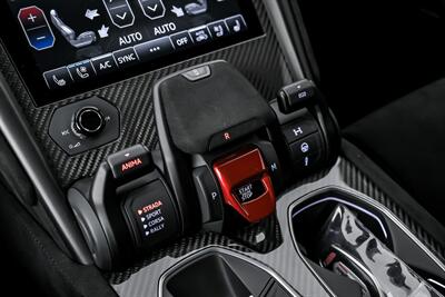 2023 Lamborghini Urus Performante - Photo 48 - Joliet, IL 60435