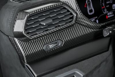 2023 Lamborghini Urus Performante - Photo 36 - Joliet, IL 60435