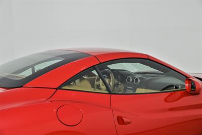 2014 Ferrari California   - Photo 40 - Joliet, IL 60435