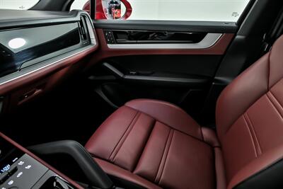 2024 Porsche Cayenne   - Photo 39 - Joliet, IL 60435