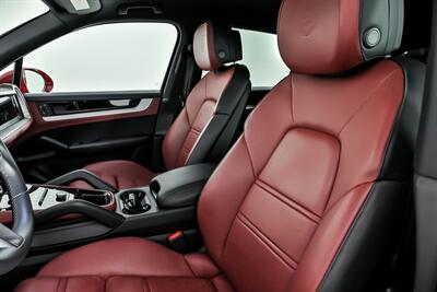 2024 Porsche Cayenne   - Photo 23 - Joliet, IL 60435