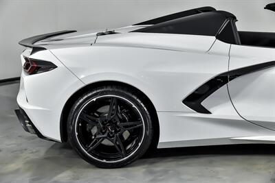2022 Chevrolet Corvette Stingray   - Photo 13 - Joliet, IL 60435