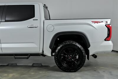 2024 Toyota Tundra Limited - Photo 9 - Joliet, IL 60435